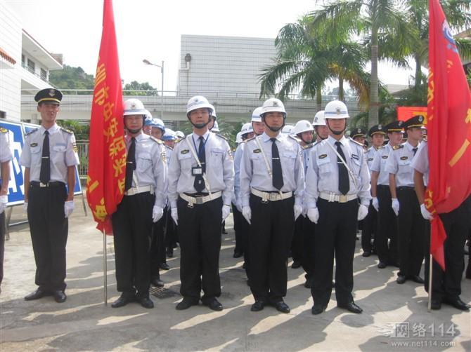 正在集訓的保安隊伍